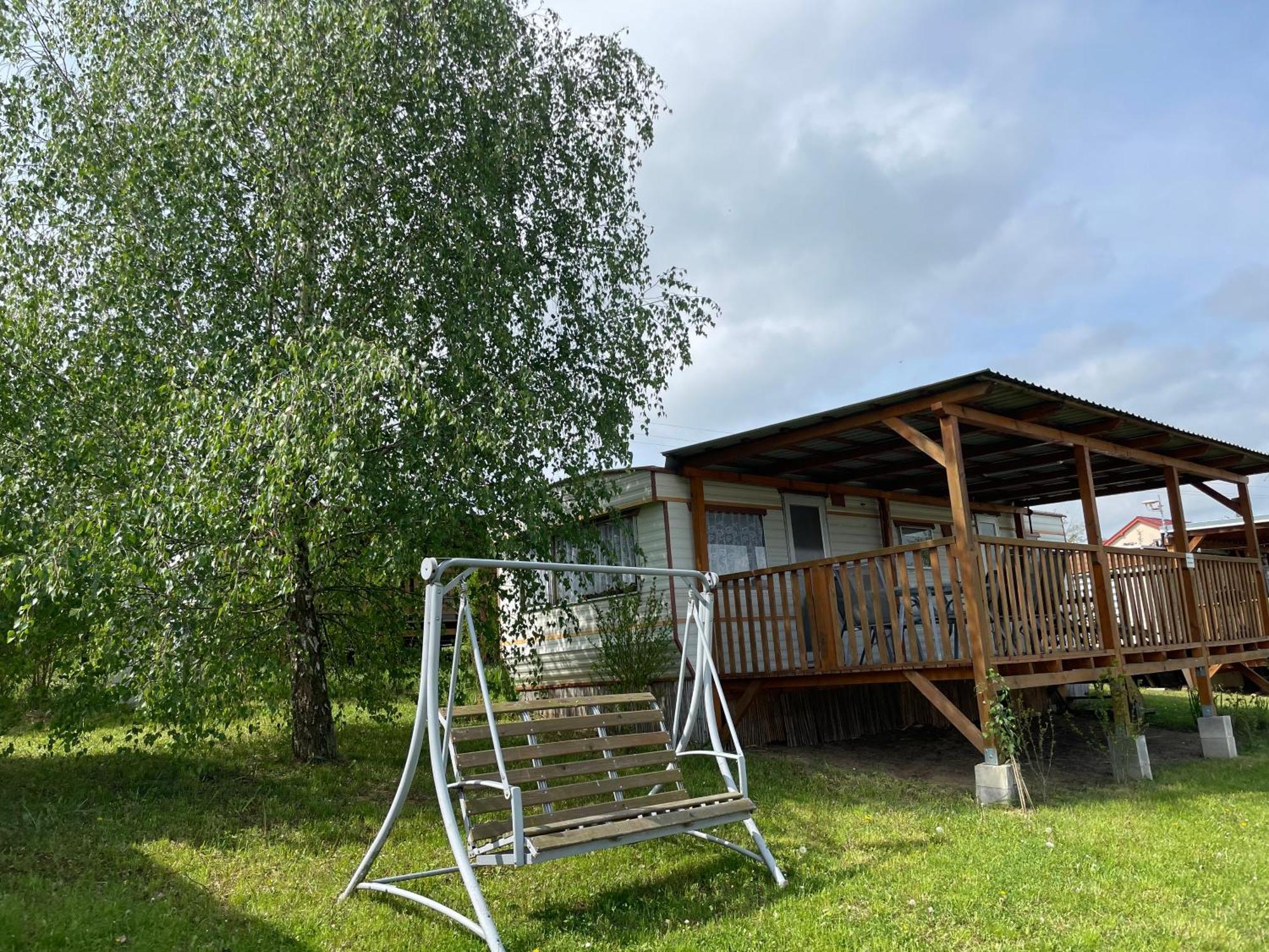 Mobilheim Na Louce Villa Vyrovice Kültér fotó
